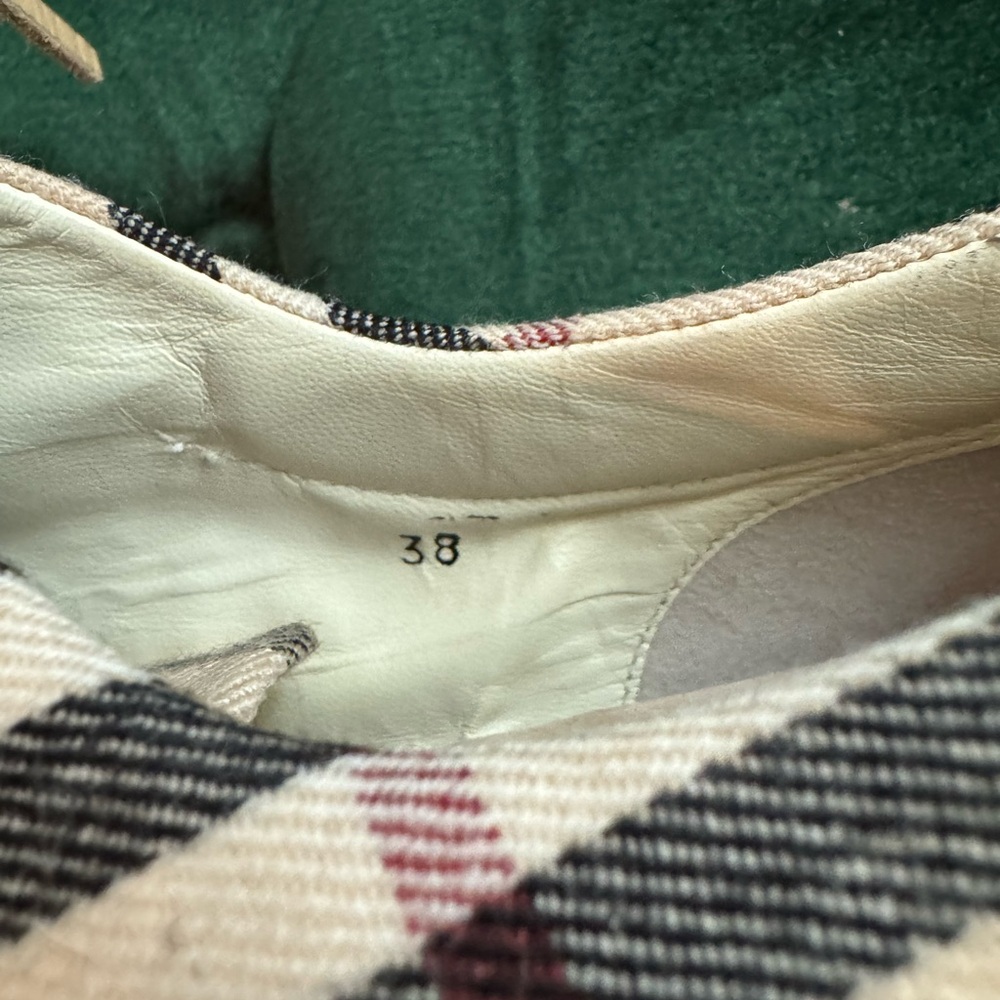 Burberry Sneakers with Classic Check Pattern - Picture 5 of 6
